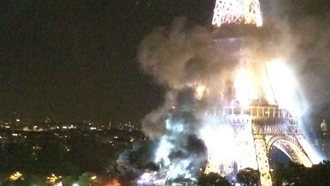 ఈఫిల్‌ టవర్‌లో మంటలు!