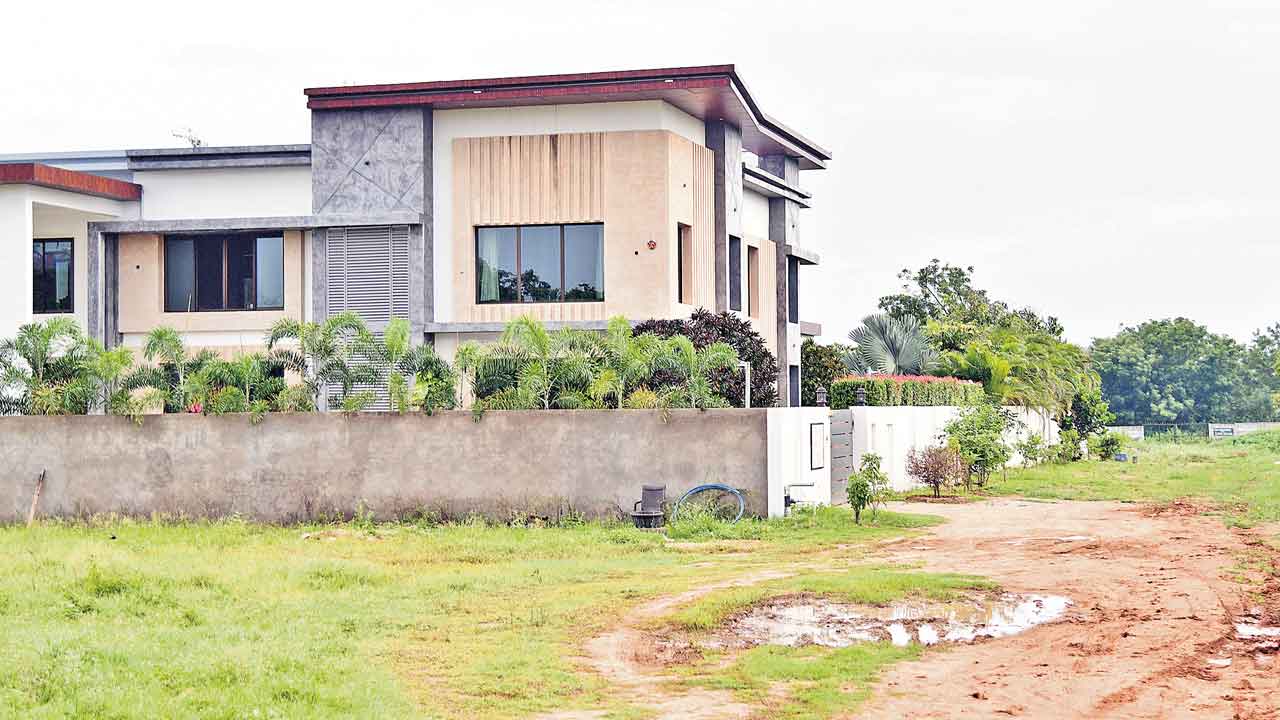 Ravikanth Farm House