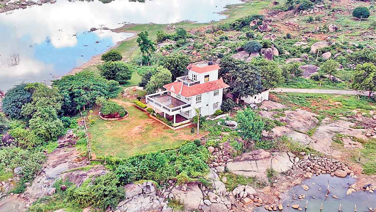 Ravinder Farm House