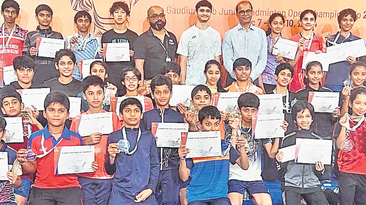 గాడియం చాంప్స్ భవేశ్, చిన్మయ్