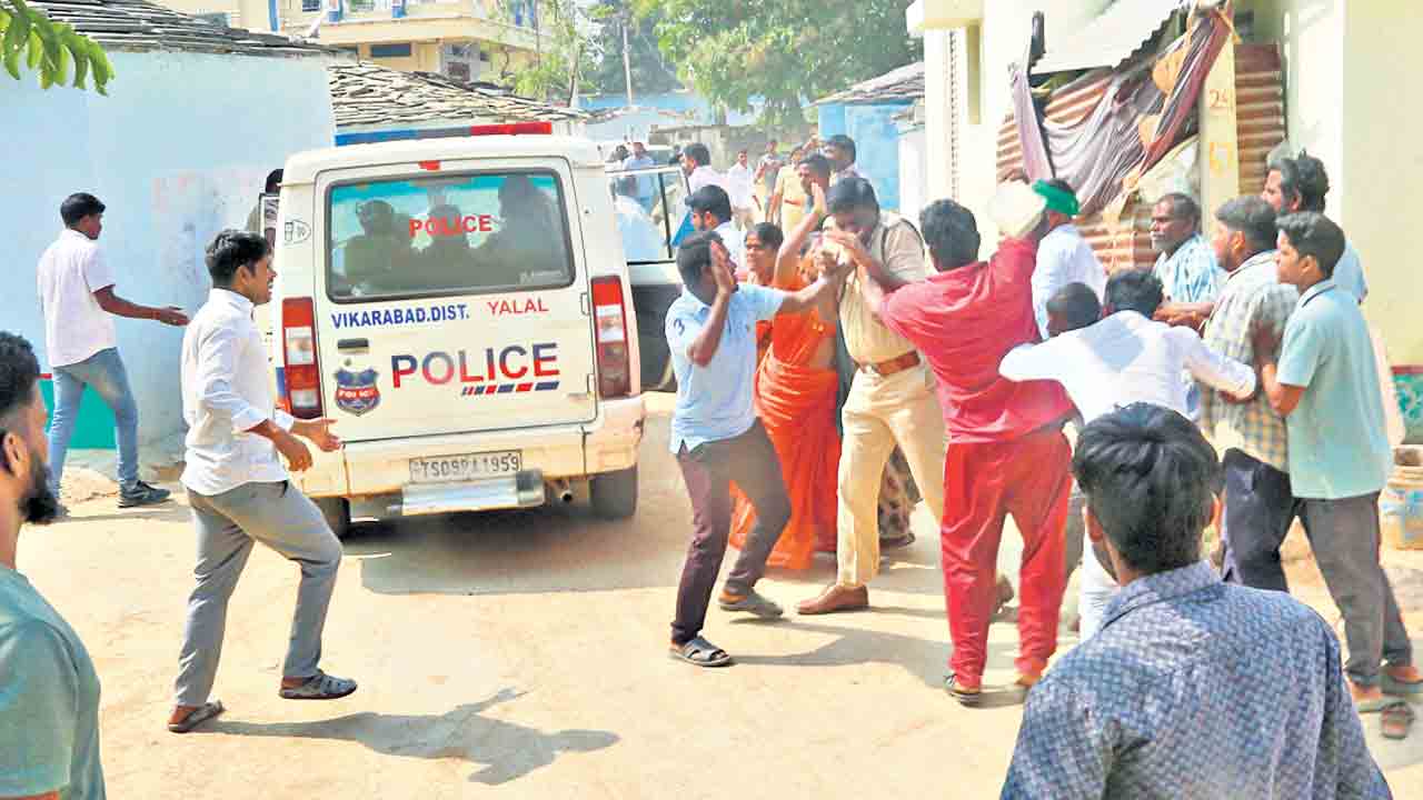 మెప్పించి ఒప్పించాలె గని, గుంజుకుంటరా?