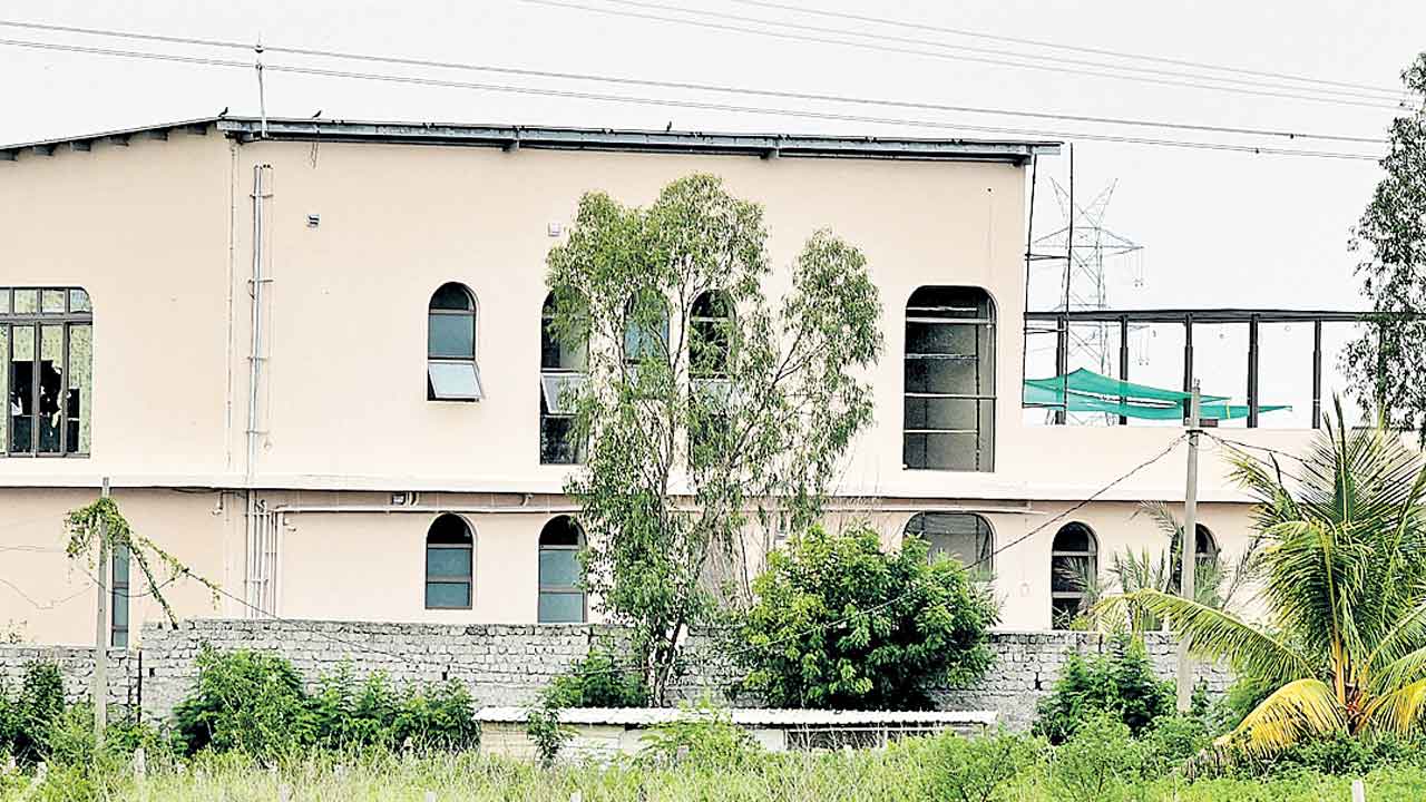 Vivek Farm House