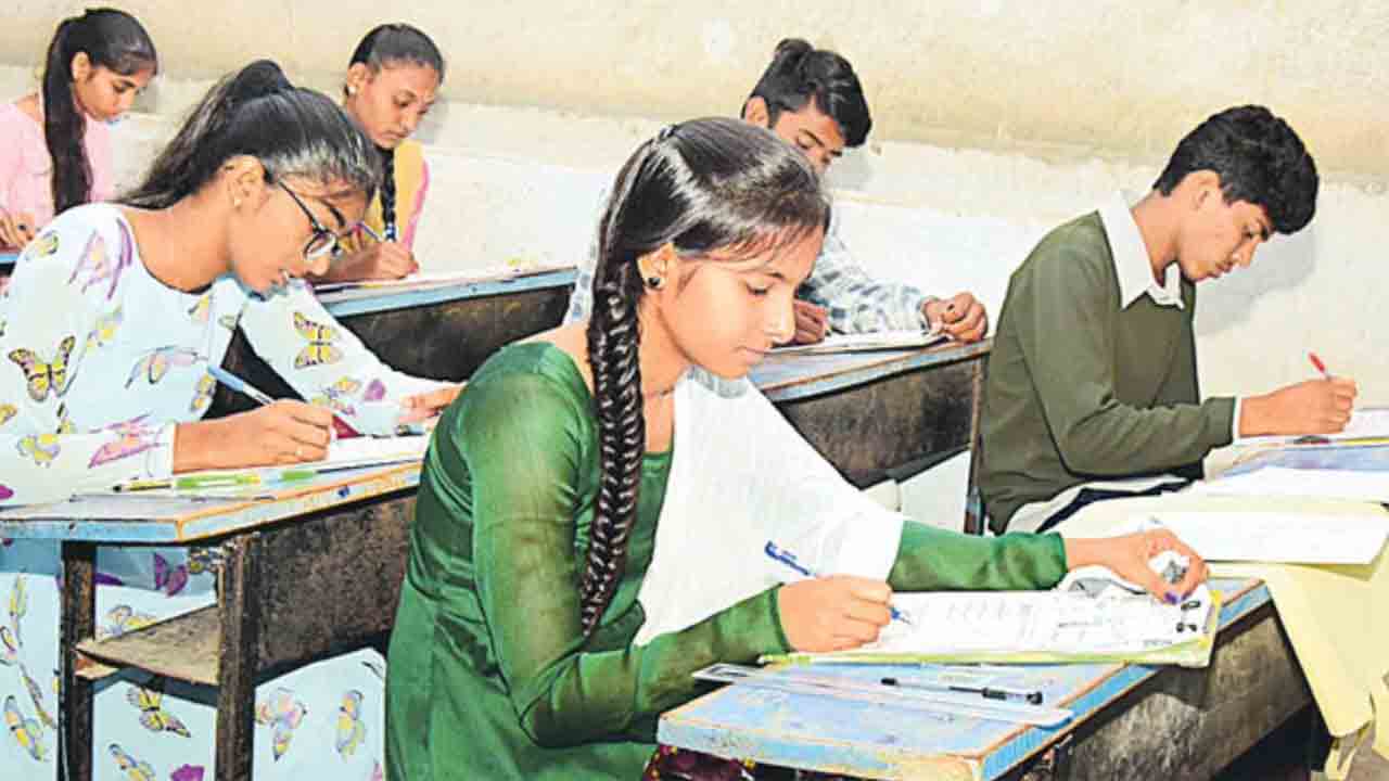 16 వరకు ఇంటర్‌ పరీక్ష ఫీజుకు గడువు