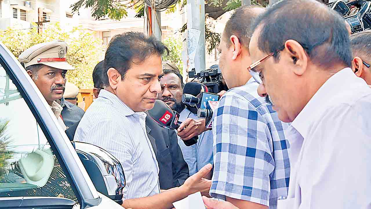 KTR | లాయర్‌తో వస్తే భయమెందుకు?.. రేవంత్‌రెడ్డి పన్నాగమంతా డైవర్షన్‌ పాలిటిక్స్‌ కోసమే: కేటీఆర్‌