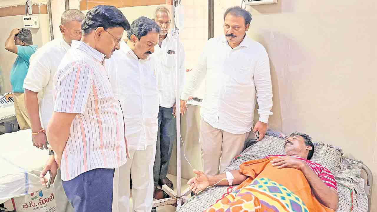 శ్రీనివాసరెడ్డి ఆత్మహత్యాయత్నం కారకులపై చర్యలు తీసుకోవాలి