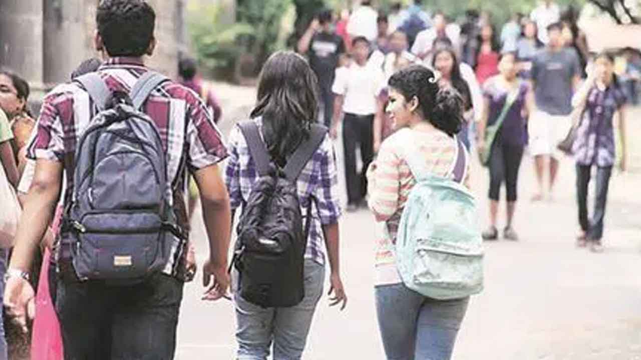 11 నుంచి 16 వరకు ‘ఇంటర్’ సెలవులు