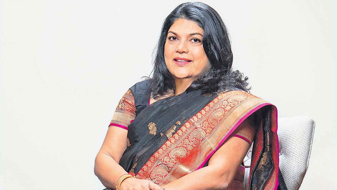 నైకా అధినాయిక!