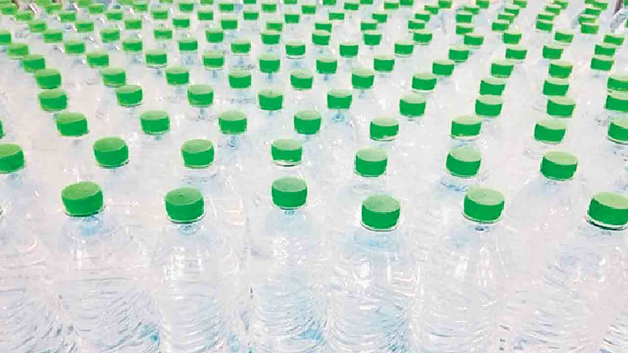 Compostable Bottles | ఆర్గానిక్ వాటర్ బాటిల్స్.. వేటితో తయారు చేశారంటే?