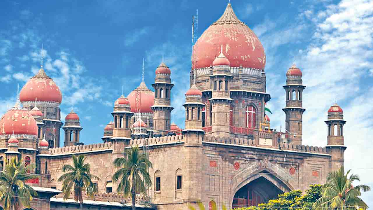 న్యాయవాదిని వెంటతీసుకెళ్లొచ్చు