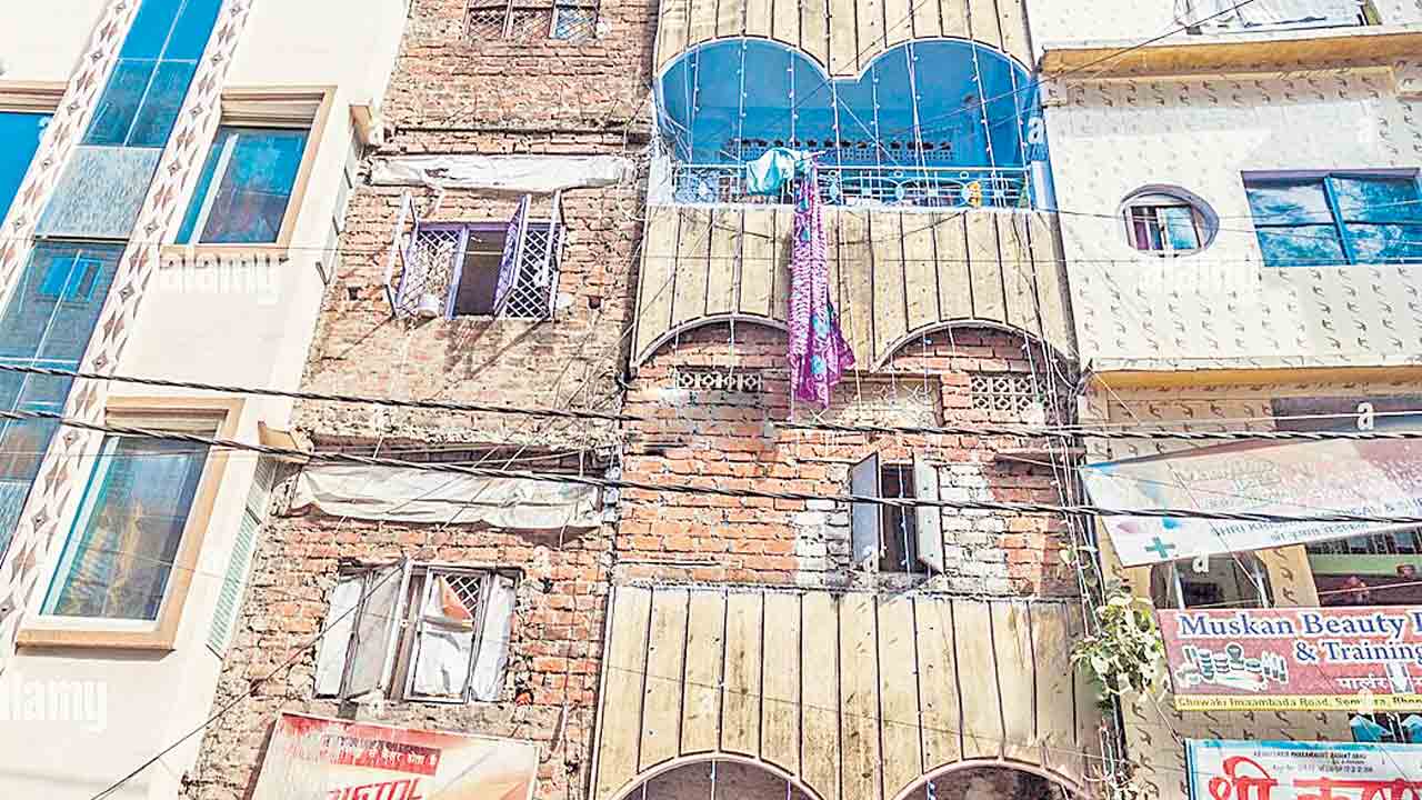 Builder | ఇల్లు సరిగా కట్టకపోతే బిల్డర్‌పై దావా వేయొచ్చు.. ఢిల్లీ వినియోగదారుల కమిషన్‌ తీర్పు