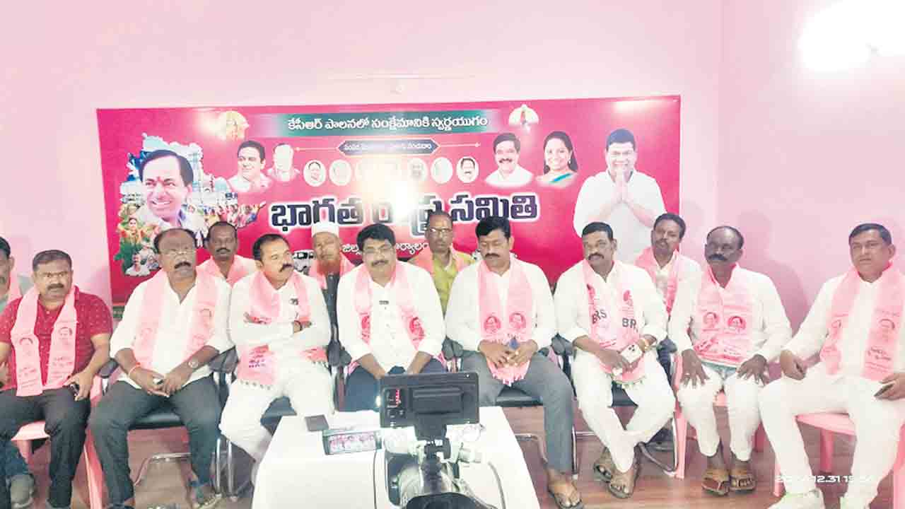 మానాల.. నోరు అదుపులో పెట్టుకో..