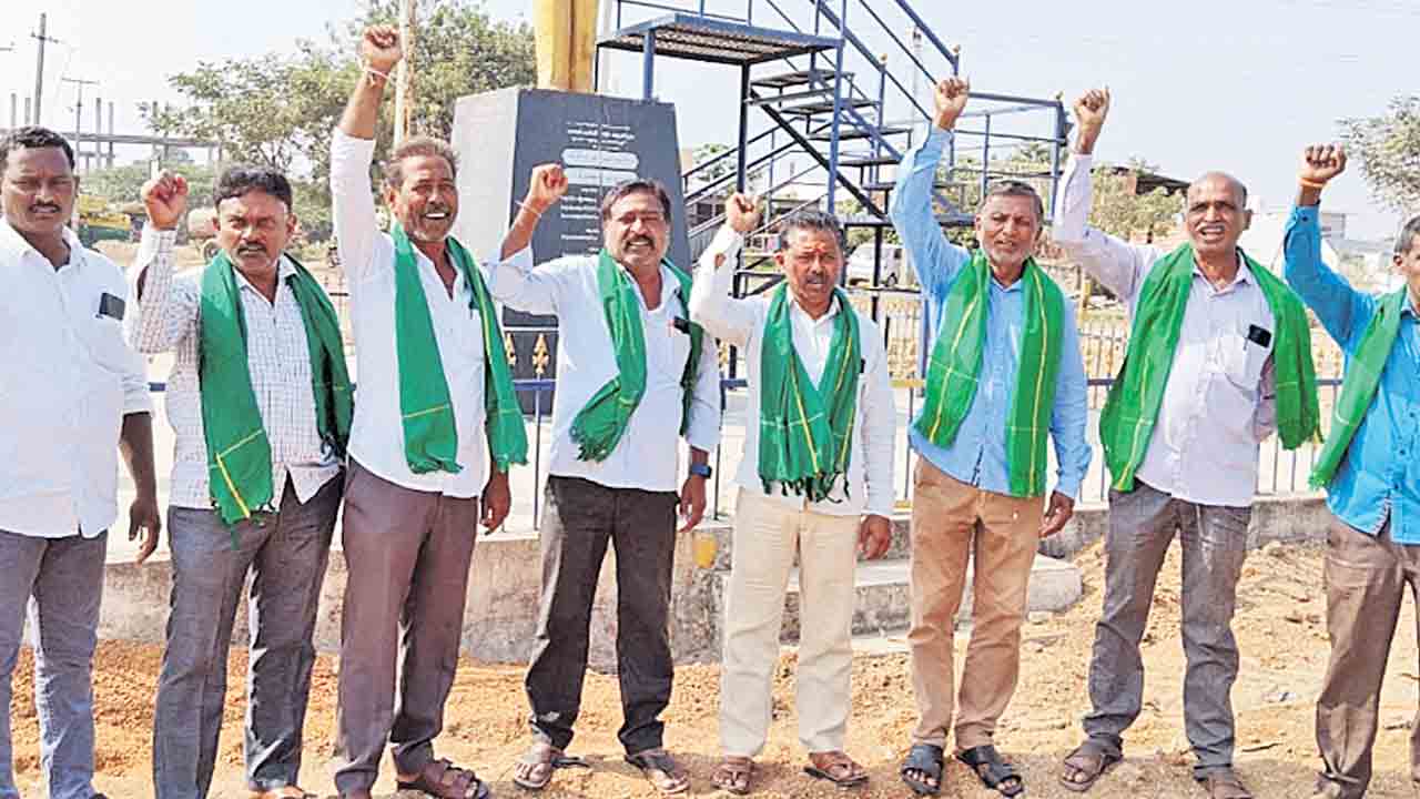 రైతు భరోసా పేరిట సర్కార్‌ మోసం