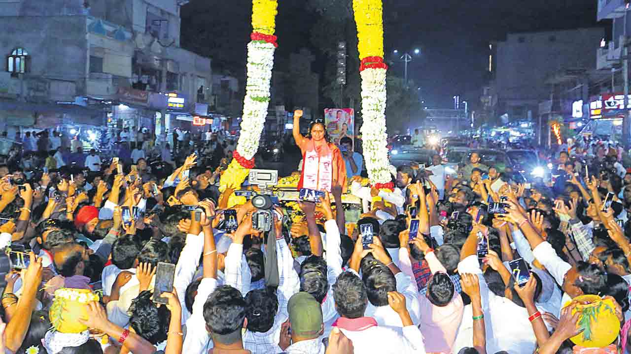 ఆర్‌ఎస్‌ఎస్‌ మూలాలతో రేవంత్‌ పాలన