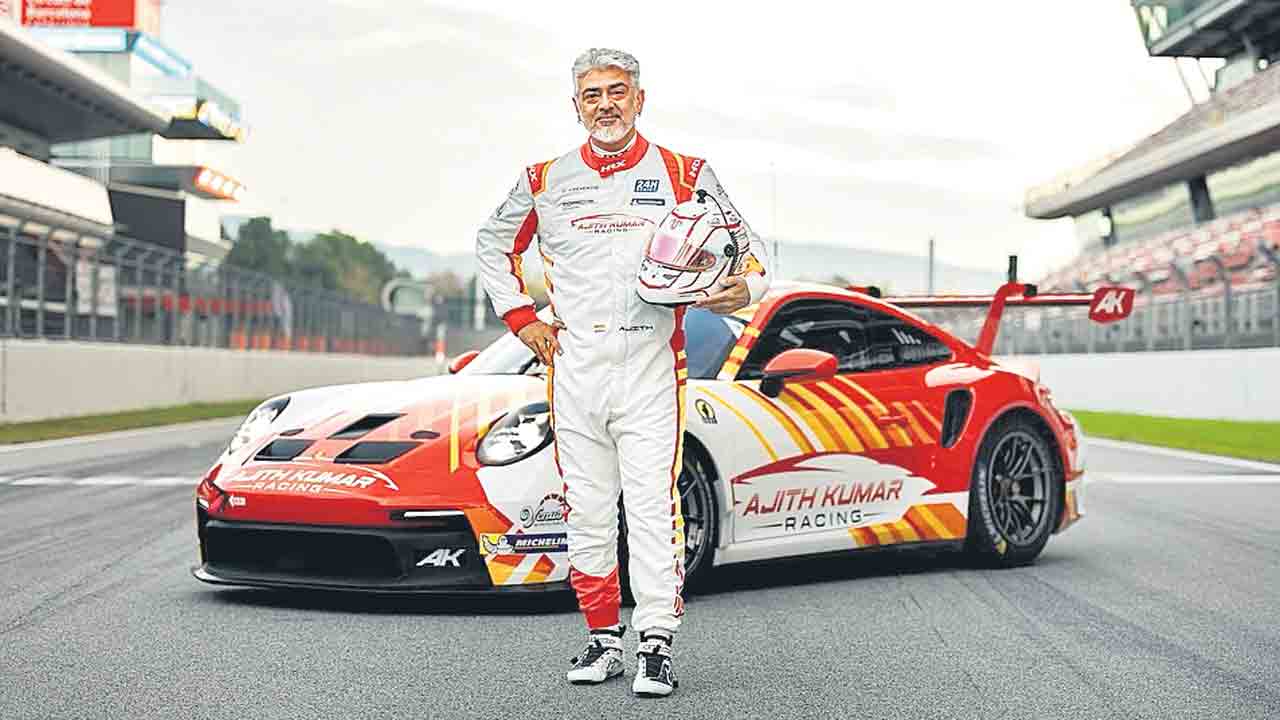 కార్‌ రేసింగ్‌లో సత్తా చాటిన అజిత్‌