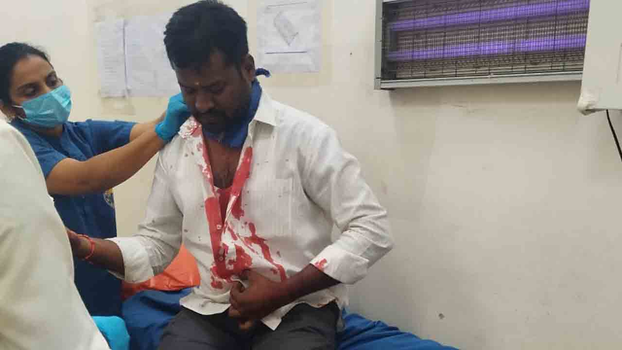 చైనా మాంజా తగిలి దంపతులకు గాయాలు