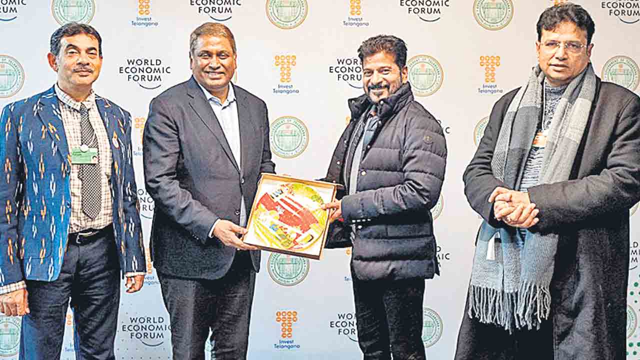 హైదరాబాదీ కంపెనీలతో.. దావోస్‌లో ఒప్పందం