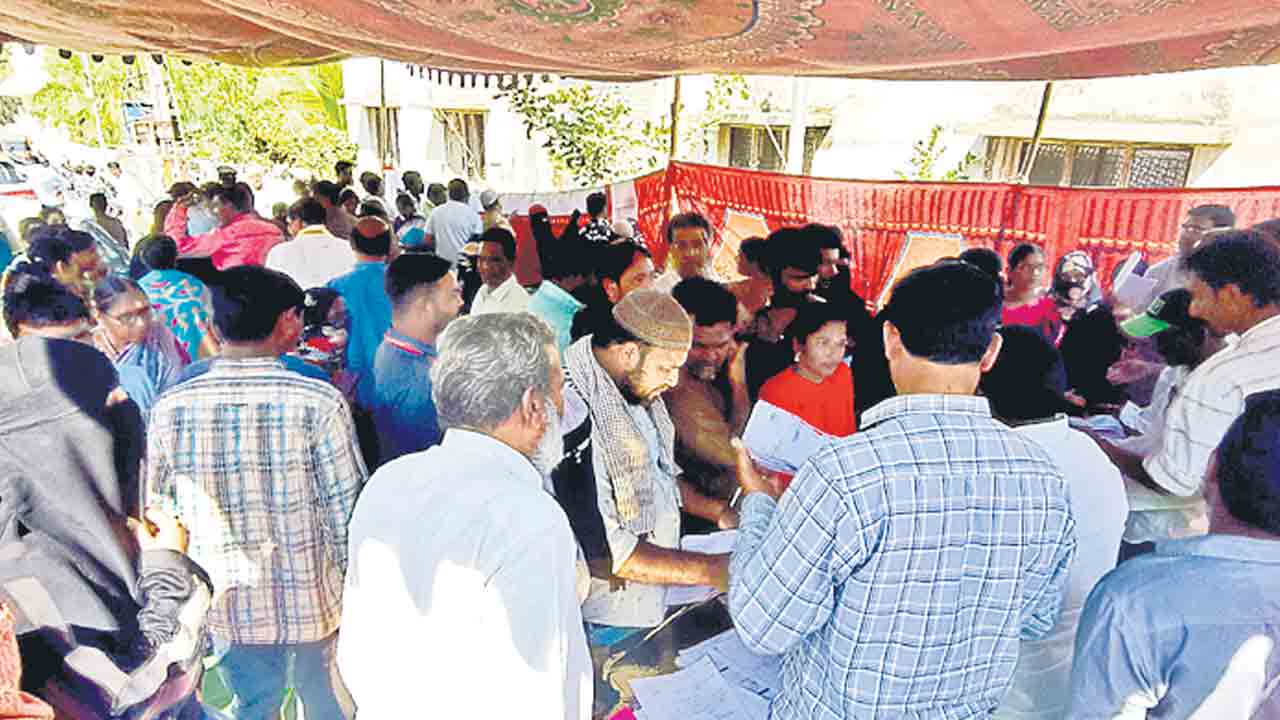 రెండు రోజులు.. 23,944 దరఖాస్తులు
