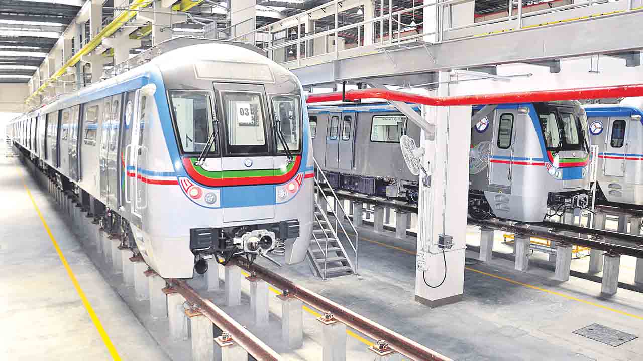 Metro Train | దిగొచ్చిన సర్కార్‌.. నార్త్‌సిటీకి మెట్రో రైలు