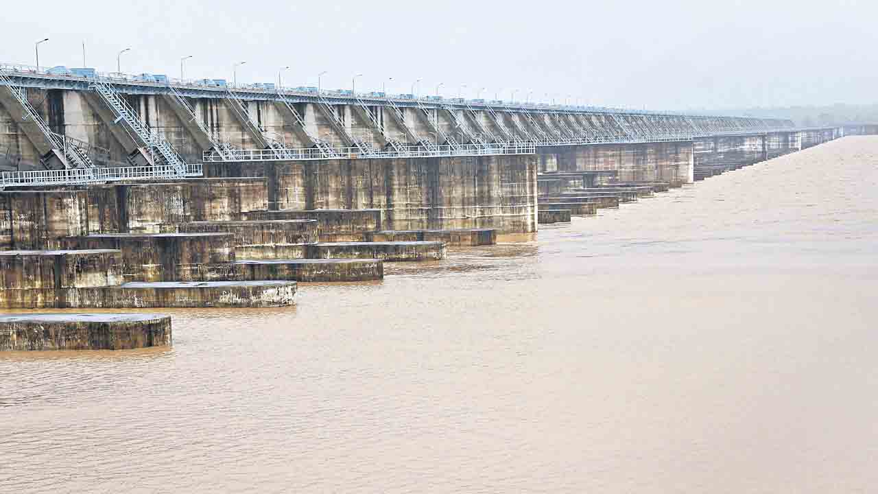 Medigadda Barrage | మేడిగడ్డ పునరుద్ధరణ సాధ్యమే.. తేల్చిచెప్పిన ఎల్అండ్టీ