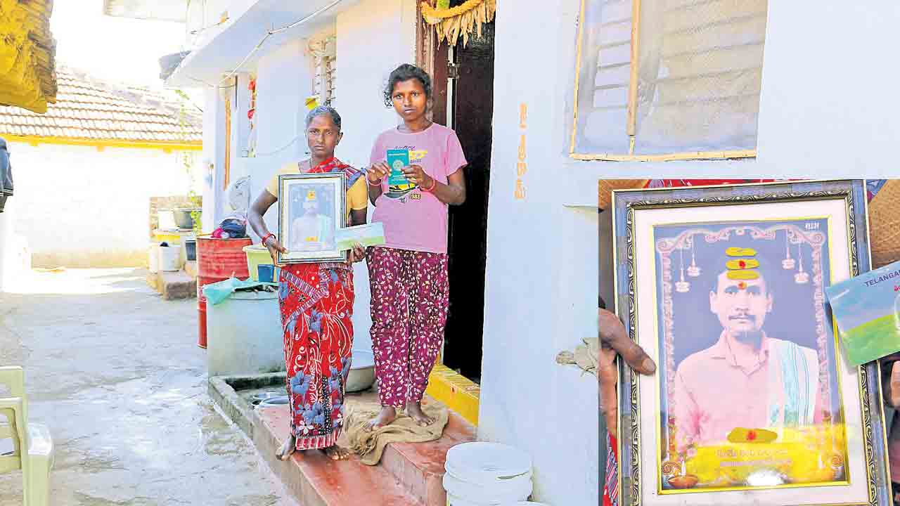 Nizamabad | కుప్ప‘కూలి’న రైతు బతుకు.. కేసీఆర్‌ రైతుబీమా తప్ప కాంగ్రెస్‌ ఏమీ ఇయ్యలే: ఈర పద్మ