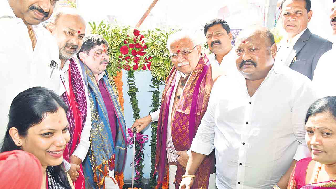 అభివృద్ధి పనులకు ప్రారంభోత్సవం