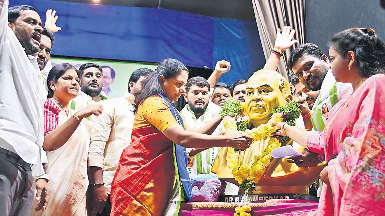 రాష్ర్టాల హక్కులను హరించేలా బండి వ్యాఖ్యలు