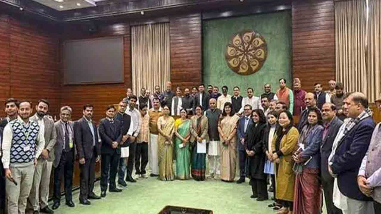 వక్ఫ్‌ నివేదికకు జేపీసీ ఆమోదం