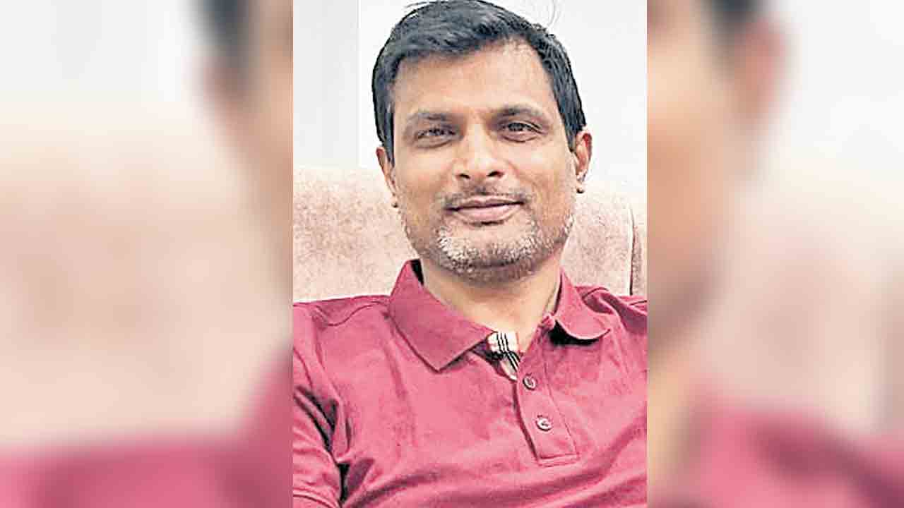 Hyderabad | గిరాకీ లేక రియల్టీ బేజార్‌.. ఉరేసుకున్న బిల్డర్‌