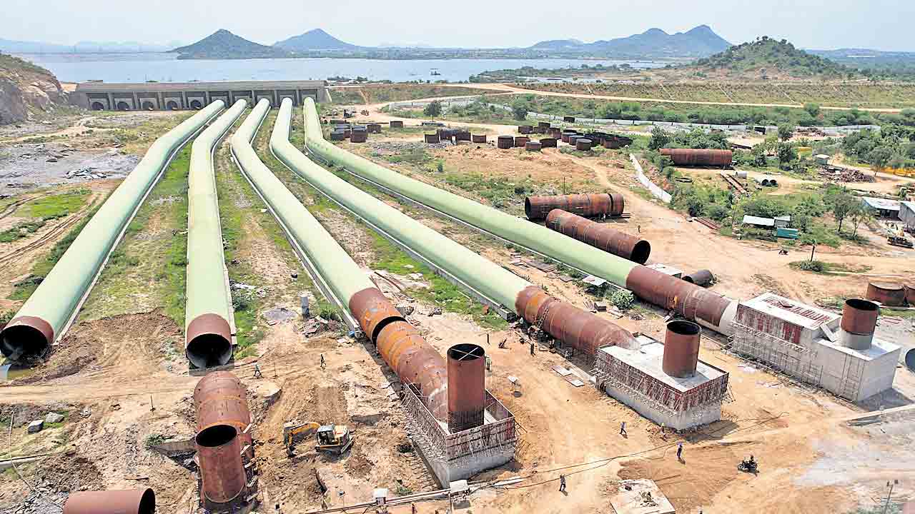 PRLIS Project | పాలమూరుకు పవర్‌కట్‌.. విద్యుత్తు బిల్లులను చెల్లించేందుకు సర్కారు ససేమిరా !