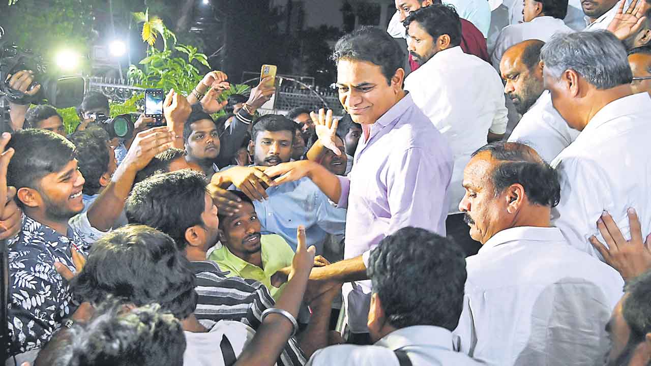 KTR | కేటీఆర్‌పై రెండు నెలలకో కేసు.. ఆరు గ్యారంటీలపై నిలదీసినందుకు ఆరు పన్నాగాలు!