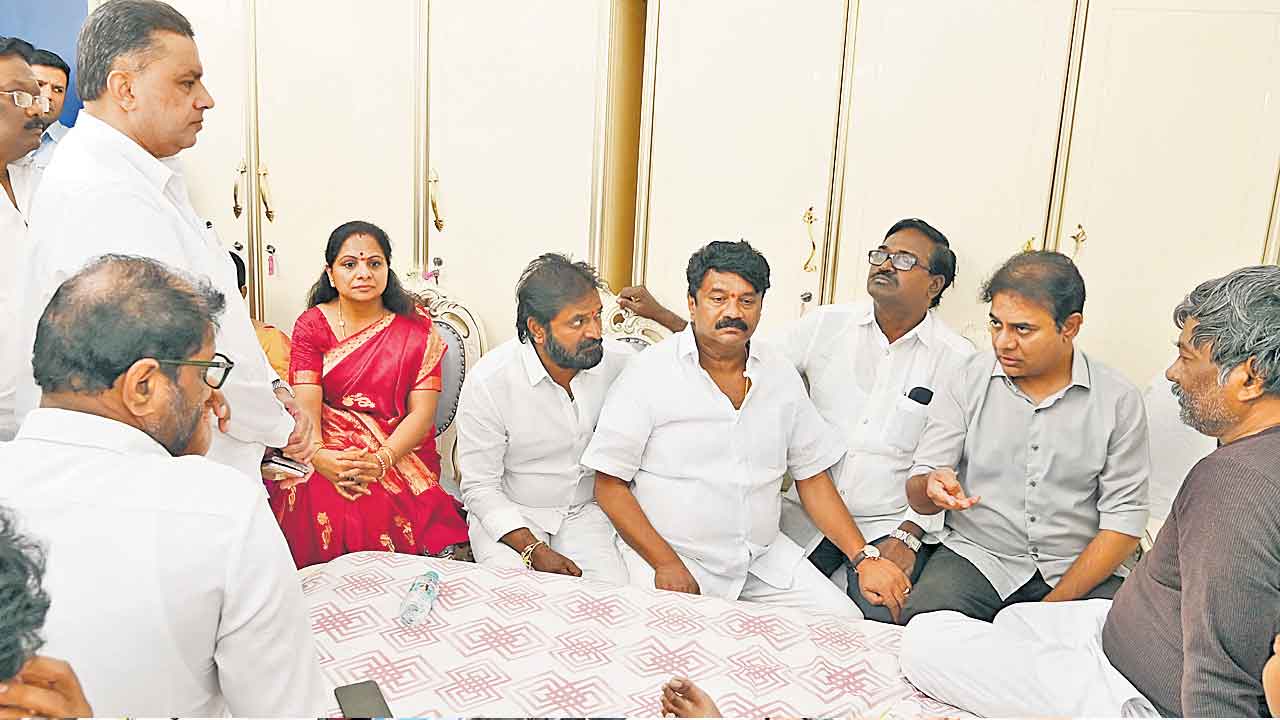 పద్మారావుకు ప్రముఖుల పరామర్శ