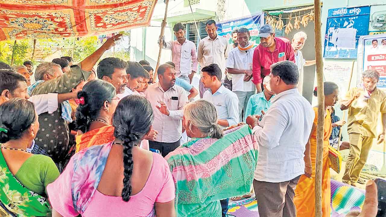 Grama Sabhalu | సర్కార్‌ గుండెల్లో పల్లె మంట.. గ్రామసభల సాక్షిగా వెల్లడైన జనకాంక్ష