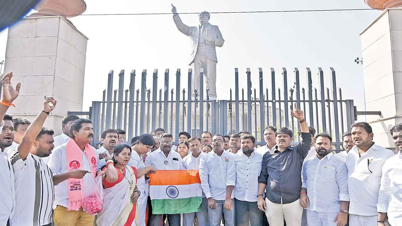 అంబేద్కర్‌కు అవమానం దుర్మార్గం