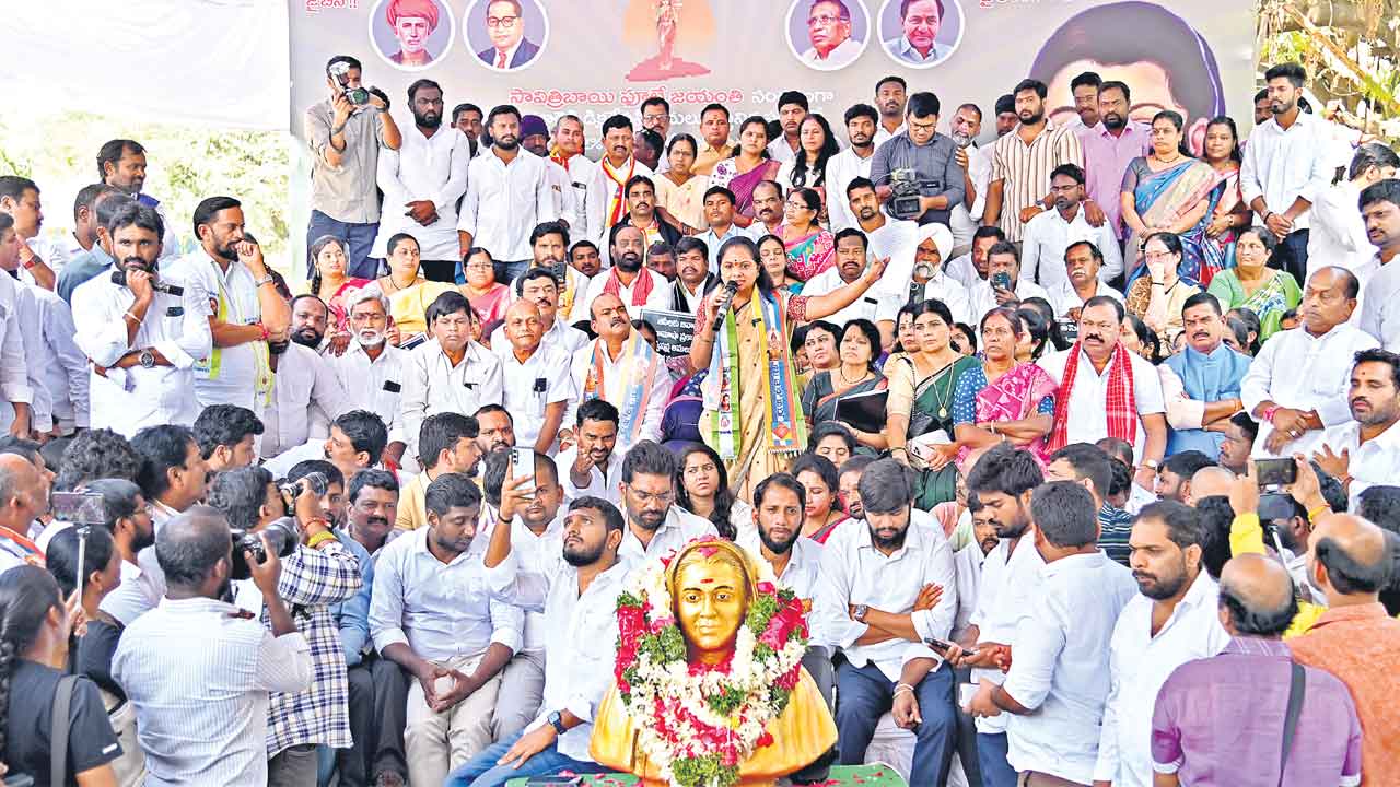 MLC Kavitha | 42 శాతం కోటా ఇవ్వాల్సిందే.. బీసీ డిక్లరేషన్‌పై మాట తప్పితే తరిమికొడతాం: ఎమ్మెల్సీ కవిత