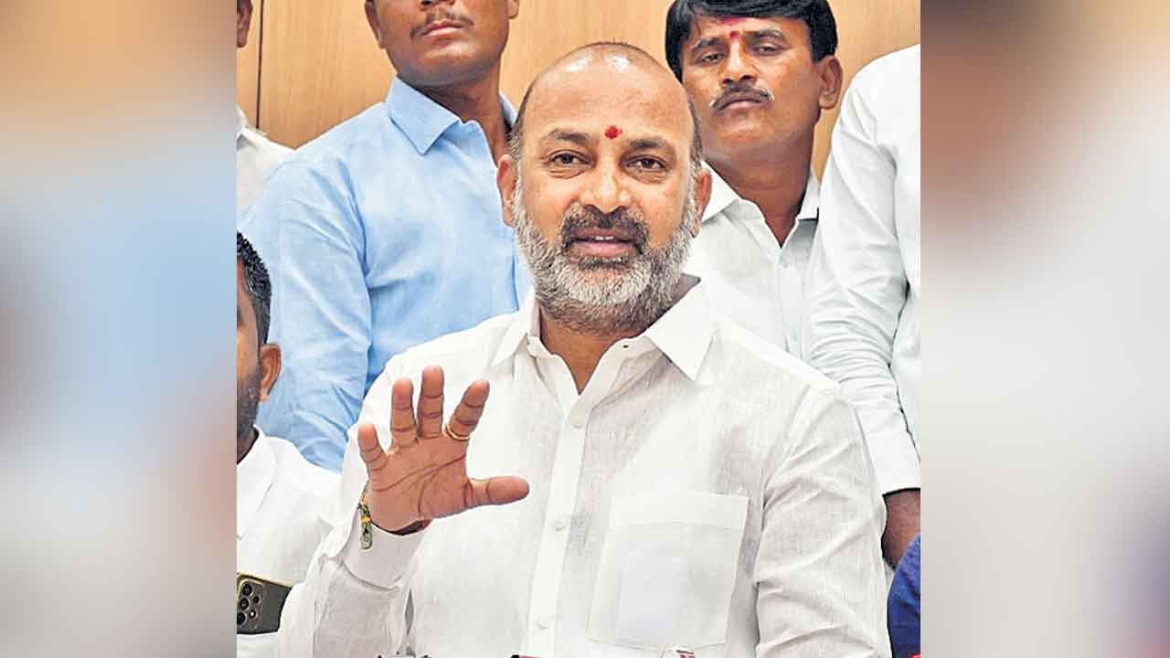 Indiramma Indlu | ఇందిరమ్మ ఇండ్లు వచ్చేనా?.. పేరుపై కేంద్రంలోని బీజేపీ సర్కార్‌ విముఖత