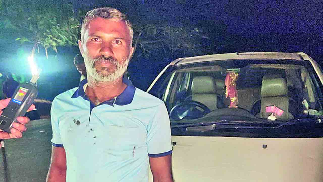 నేనెవరో తెలుసా.. నన్ను చెక్‌ చేస్తారా?