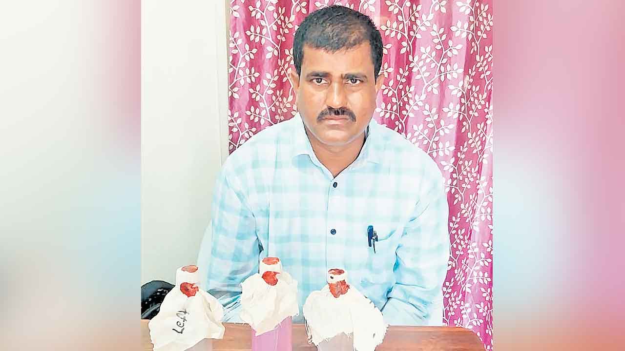 కల్యాణలక్ష్మి చెక్కు కోసం 5 వేలు లంచం