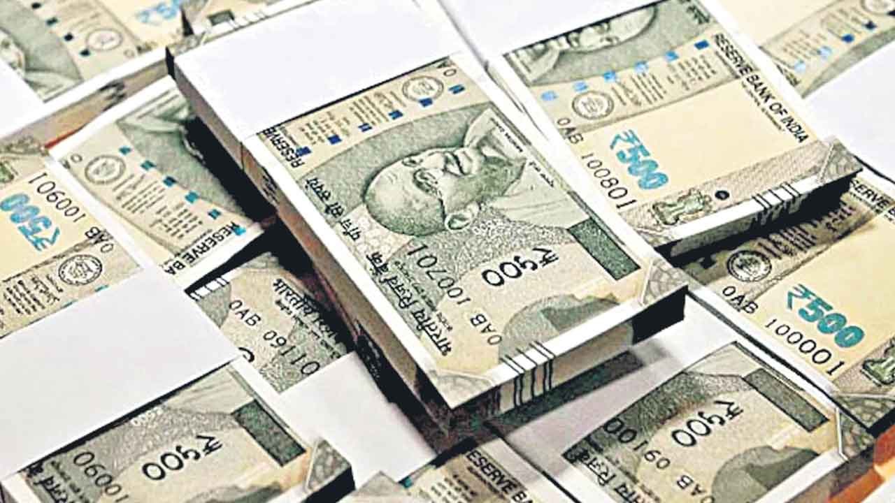 Liquidity Deficit | 3 లక్షల కోట్లకు చేరిన లోటు.. బ్యాంకులకు నిధులు కటకట!