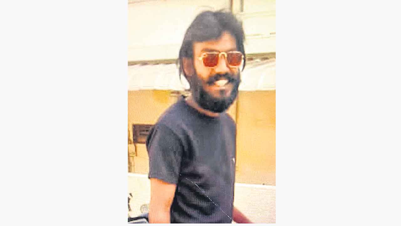 మద్యం మత్తులో గొడవ.. ఉరేసుకొని ఒకరి ఆత్మహత్య