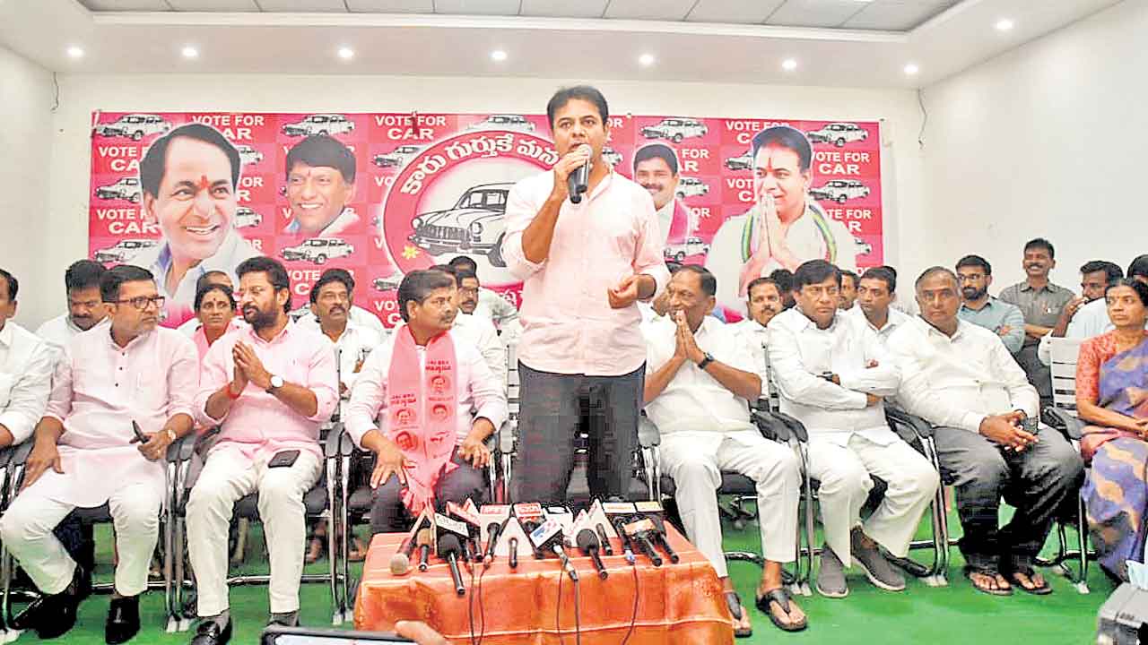 KTR | రేవంత్‌ చెంపలేసుకో.. కాళేశ్వరమే ఆదెరువు.. లక్ష కోట్లు పెట్టినా తెలంగాణ అస్తిత్వాన్ని చెరపలేరు: కేటీఆర్‌