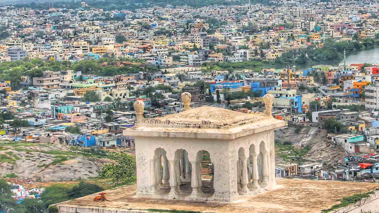 Waqf Board Lands | ఈస్ట్‌ సిటీపై వక్ఫ్‌బాంబ్‌.. హైదరాబాద్‌లో బడుగులపై సర్కారు మరో పిడుగు