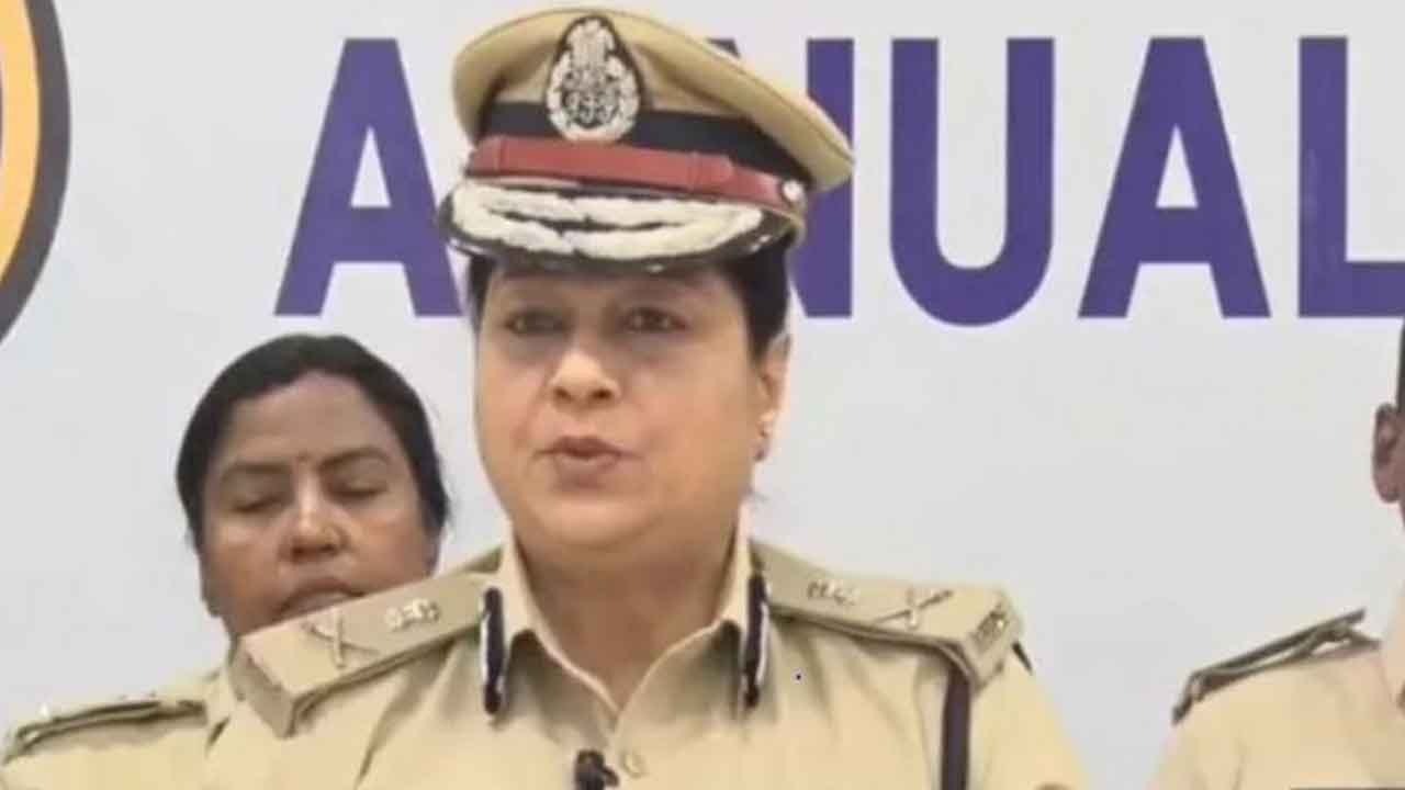 ఆధునిక టెక్నాలజీతో జైళ్ల నిర్వహణ