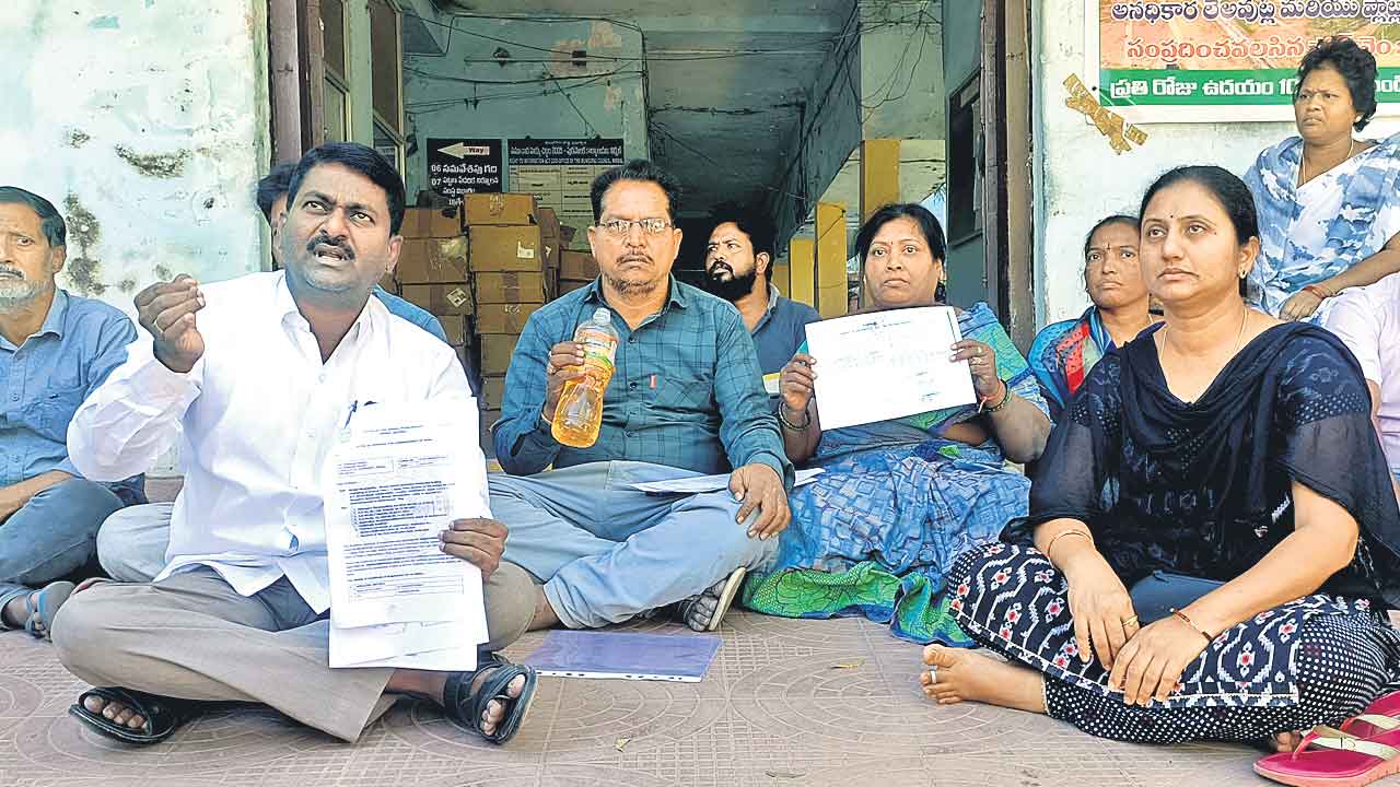 టీపీవో వేధింపులు