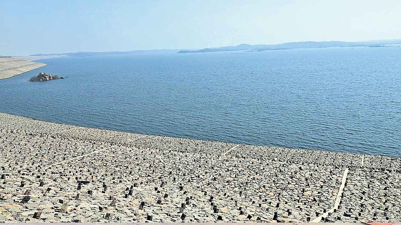 Drinking Water | దూరంతో పెరిగిన భారం 4000 కోట్లు.. పైప్‌లైన్‌ దూరం.. అంచనా వ్యయం పెంచి హైదరాబాద్‌కు నీళ్లట!