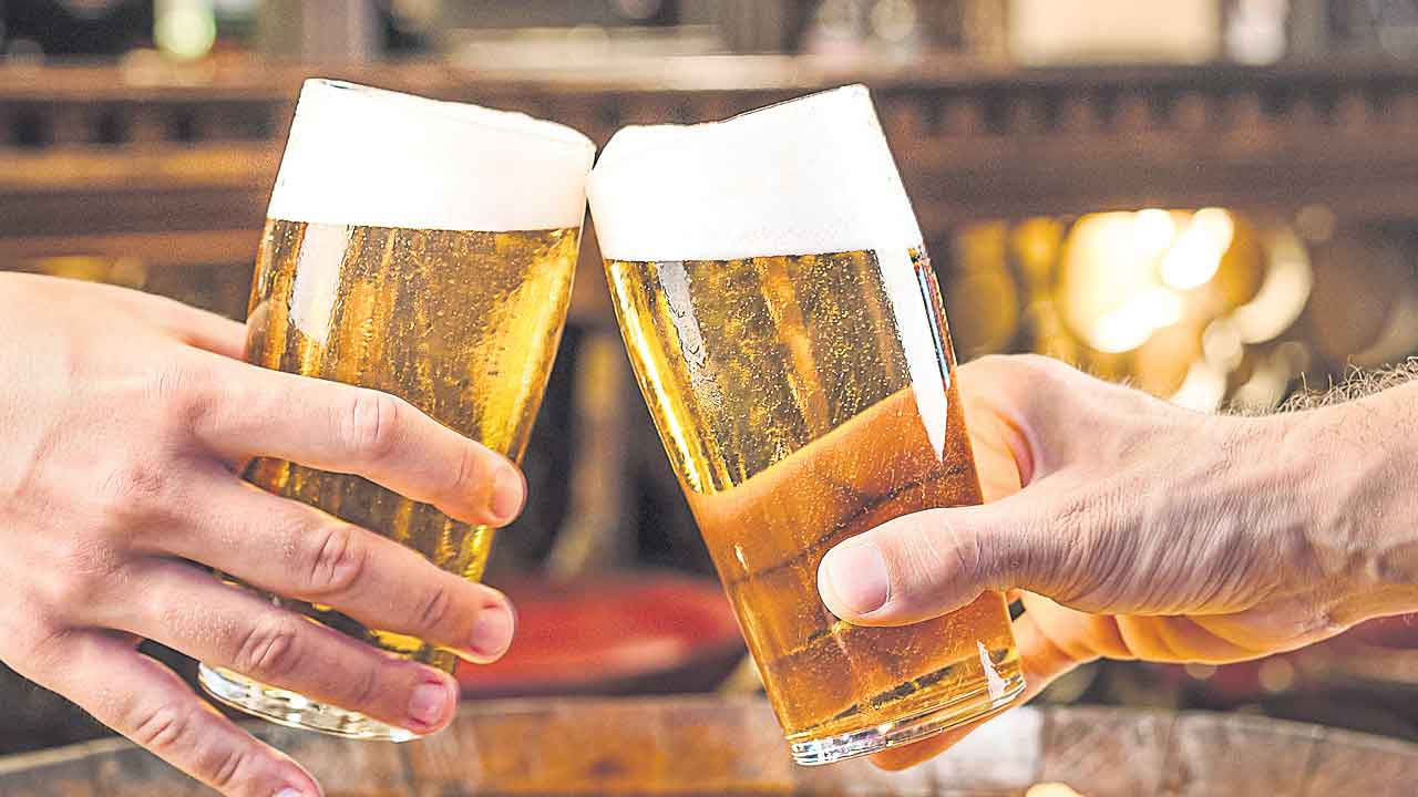 Telangana | కొత్త బీర్లకు గేట్లు బార్లా.. రాష్ట్రంలోకి కొత్తగా 200 రకాల బ్రాండ్లు