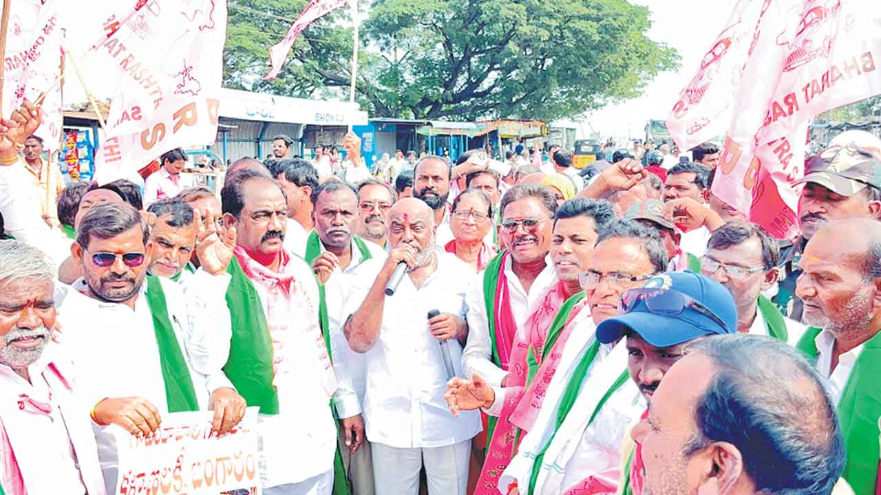 రైతు భరోసా ఇవ్వాల్సిందే