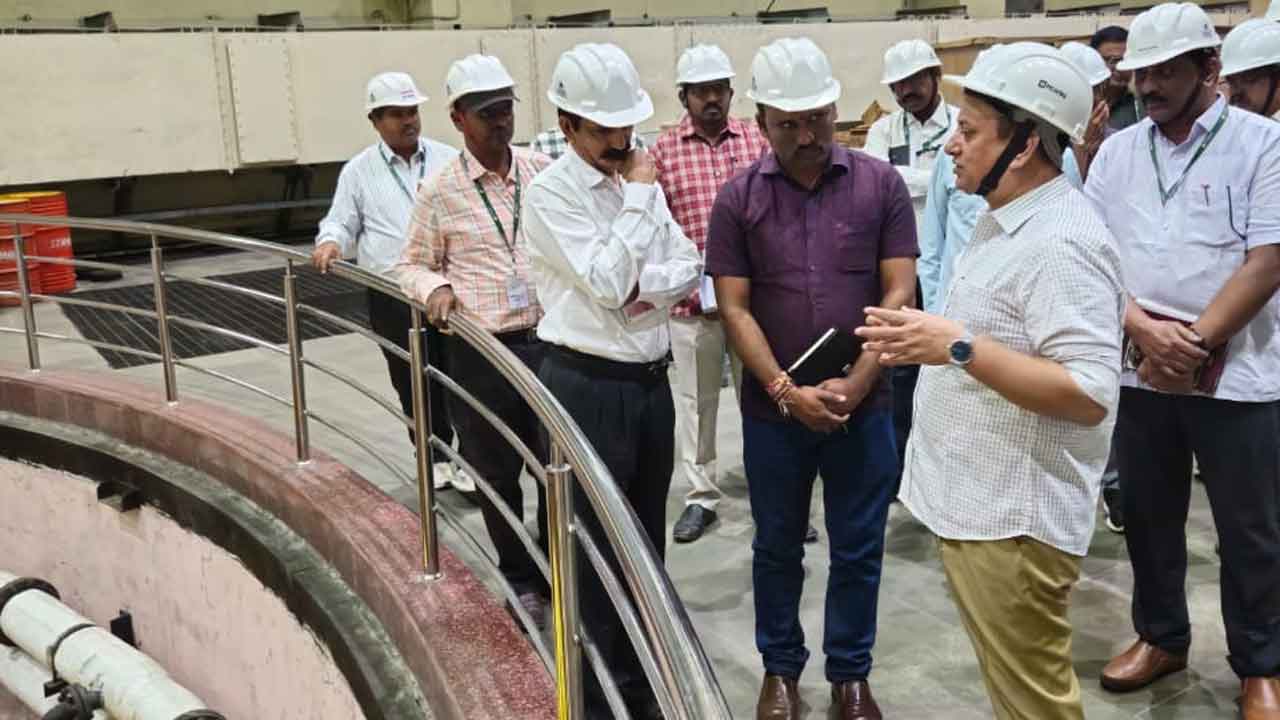 లీకేజీని త్వరగా అరికట్టాలి