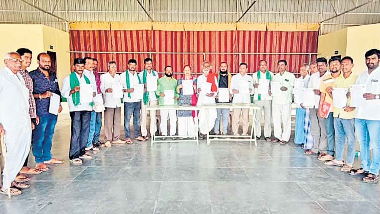 ప్రజాపాలనంటే.. జనం గొంతు నొక్కడమేనా..?