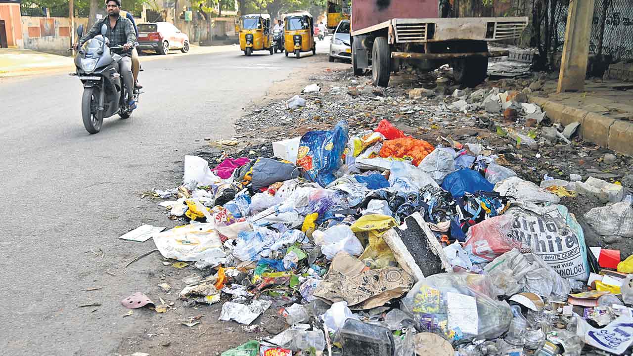 GHMC | గాడి తప్పుతున్న బల్దియా పాలన.. కుంటుపడిన అభివృద్ధి పనులు