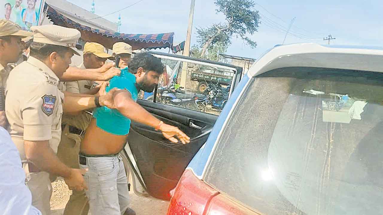 కాంగ్రెస్‌లో వర్గ పోరు